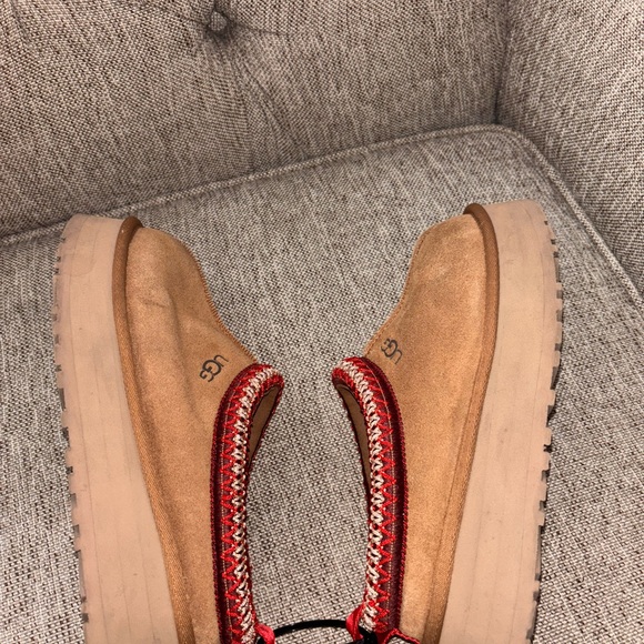 Ugg Women's Tazz platform slippers size 6 - Picture 5 of 7